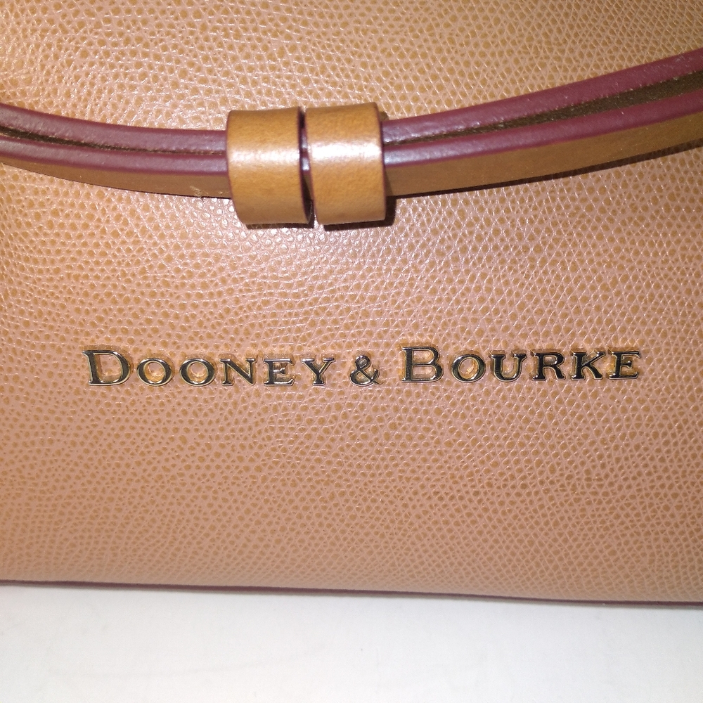 Authentic Dooney & Bourke Shelby Shopper Carmel/Tan Leather Tote and Wallet Set - Picture 15 of 16